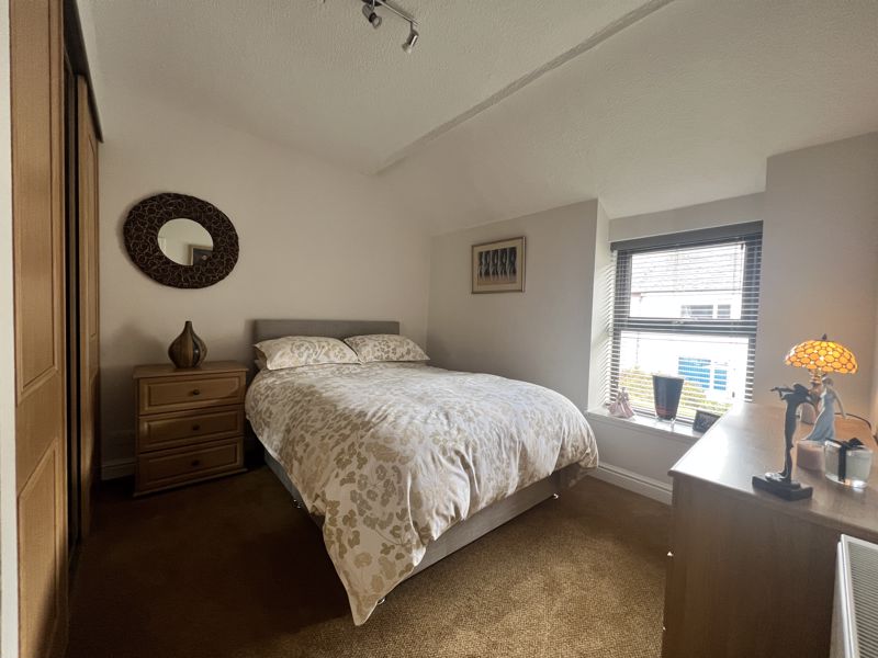 Bedroom- click for photo gallery